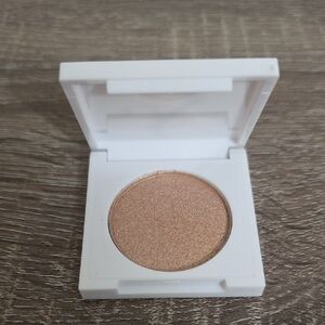 NWT Just Ximena Satin Sand Highlighter
